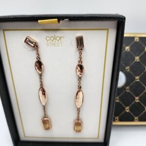 Color Street Tokyo lites the street dangly pretty earrings! New with tags in box